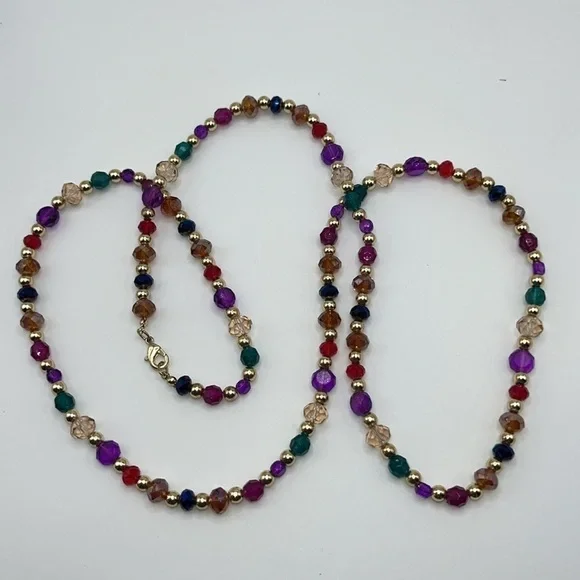 Beautiful colorful iridescent jewel tone beaded necklace and clip on earrings - Picture 9 of 14